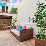 Number 11 Vakantiehuis *